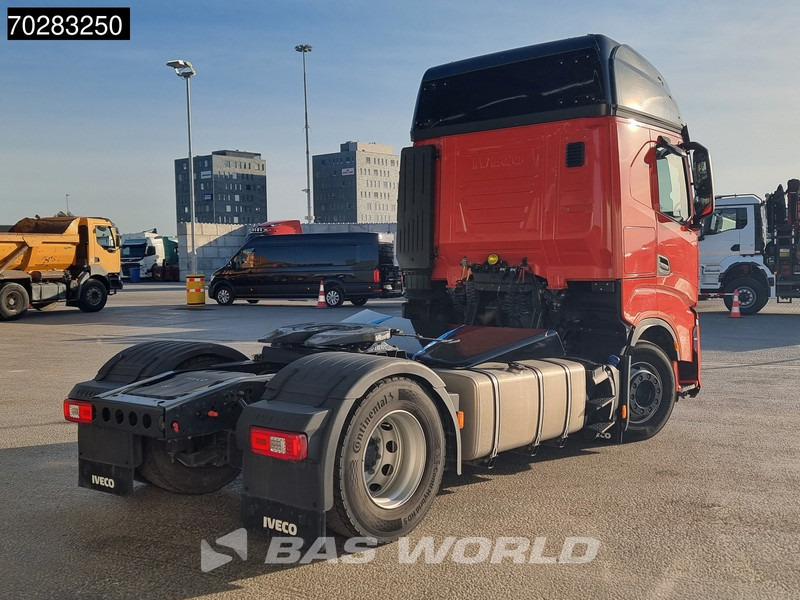 Iveco S-Way 490 4X2 DAMAGED! chassis bent 2x Tanks LED Navi Euro 6 - Vetopöytäauto: kuva Iveco S-Way 490 4X2 DAMAGED! chassis bent 2x Tanks LED Navi Euro 6 - Vetopöytäauto Iveco S-Way 490 4X2 DAMAGED! chassis bent 2x Tanks LED Navi Euro 6 - Vetopöytäauto: kuva Iveco S-Way 490 4X2 DAMAGED! chassis bent 2x Tanks LED Navi Euro 6 - Vetopöytäauto