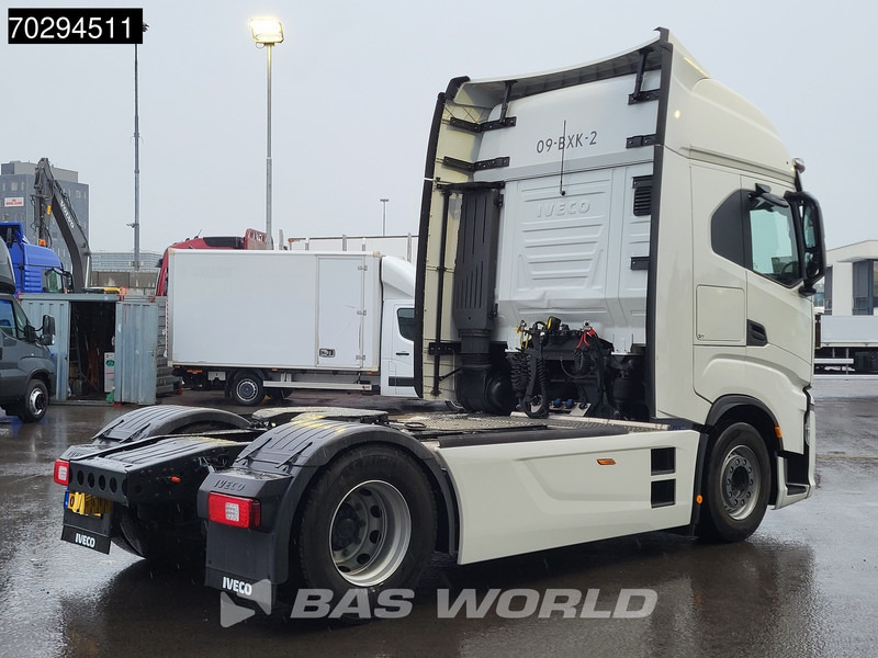 Iveco S-Way 490 4X2 NL-Truck 2xTanks Standklima ACC Navi Euro 6 - Vetopöytäauto: kuva Iveco S-Way 490 4X2 NL-Truck 2xTanks Standklima ACC Navi Euro 6 - Vetopöytäauto Iveco S-Way 490 4X2 NL-Truck 2xTanks Standklima ACC Navi Euro 6 - Vetopöytäauto: kuva Iveco S-Way 490 4X2 NL-Truck 2xTanks Standklima ACC Navi Euro 6 - Vetopöytäauto