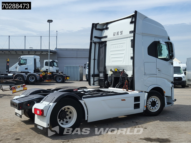 Iveco S-Way 510 S-Way 4X2 Full-Air 2xTanks Retarder Standklima Navi ACC LED Euro 6 - Vetopöytäauto: kuva Iveco S-Way 510 S-Way 4X2 Full-Air 2xTanks Retarder Standklima Navi ACC LED Euro 6 - Vetopöytäauto Iveco S-Way 510 S-Way 4X2 Full-Air 2xTanks Retarder Standklima Navi ACC LED Euro 6 - Vetopöytäauto: kuva Iveco S-Way 510 S-Way 4X2 Full-Air 2xTanks Retarder Standklima Navi ACC LED Euro 6 - Vetopöytäauto
