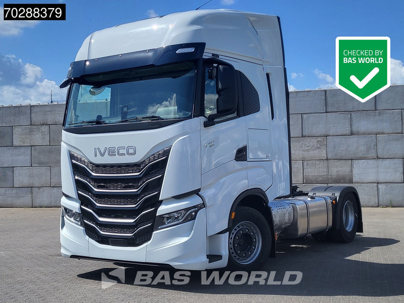 Iveco S-Way 580 4X2 NEW! 2x Tanks Navi ACC Standklima - Vetopöytäauto: kuva Iveco S-Way 580 4X2 NEW! 2x Tanks Navi ACC Standklima - Vetopöytäauto Iveco S-Way 580 4X2 NEW! 2x Tanks Navi ACC Standklima - Vetopöytäauto: kuva Iveco S-Way 580 4X2 NEW! 2x Tanks Navi ACC Standklima - Vetopöytäauto
