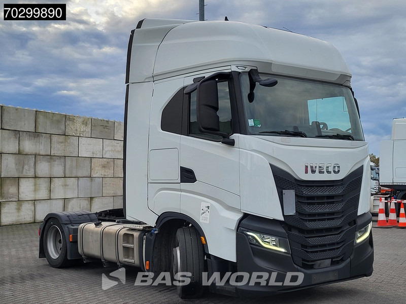 Iveco Stralis 460 4X2 Mega Retarder 2xTanks ACC Euro 6 - Vetopöytäauto: kuva Iveco Stralis 460 4X2 Mega Retarder 2xTanks ACC Euro 6 - Vetopöytäauto Iveco Stralis 460 4X2 Mega Retarder 2xTanks ACC Euro 6 - Vetopöytäauto: kuva Iveco Stralis 460 4X2 Mega Retarder 2xTanks ACC Euro 6 - Vetopöytäauto