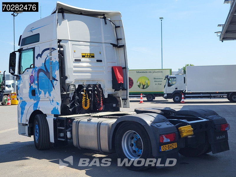 MAN TGX 18.440 TGX 4X2 NL-Truck 2X Tanks Euro 6 - Vetopöytäauto: kuva MAN TGX 18.440 TGX 4X2 NL-Truck 2X Tanks Euro 6 - Vetopöytäauto MAN TGX 18.440 TGX 4X2 NL-Truck 2X Tanks Euro 6 - Vetopöytäauto: kuva MAN TGX 18.440 TGX 4X2 NL-Truck 2X Tanks Euro 6 - Vetopöytäauto