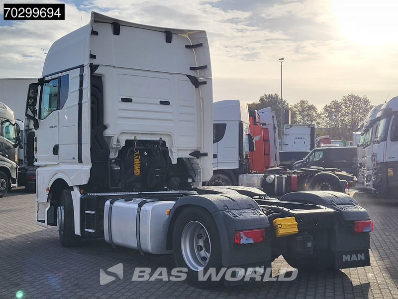 MAN TGX 18.470 4X2 GX 2xTanks Euro 6 - Vetopöytäauto: kuva MAN TGX 18.470 4X2 GX 2xTanks Euro 6 - Vetopöytäauto MAN TGX 18.470 4X2 GX 2xTanks Euro 6 - Vetopöytäauto: kuva MAN TGX 18.470 4X2 GX 2xTanks Euro 6 - Vetopöytäauto