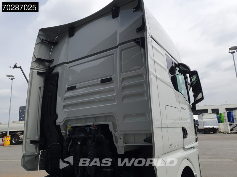 MAN TGX 18.470 4X2 GX Mega Retarder 2x Tanks - Vetopöytäauto: kuva MAN TGX 18.470 4X2 GX Mega Retarder 2x Tanks - Vetopöytäauto MAN TGX 18.470 4X2 GX Mega Retarder 2x Tanks - Vetopöytäauto: kuva MAN TGX 18.470 4X2 GX Mega Retarder 2x Tanks - Vetopöytäauto