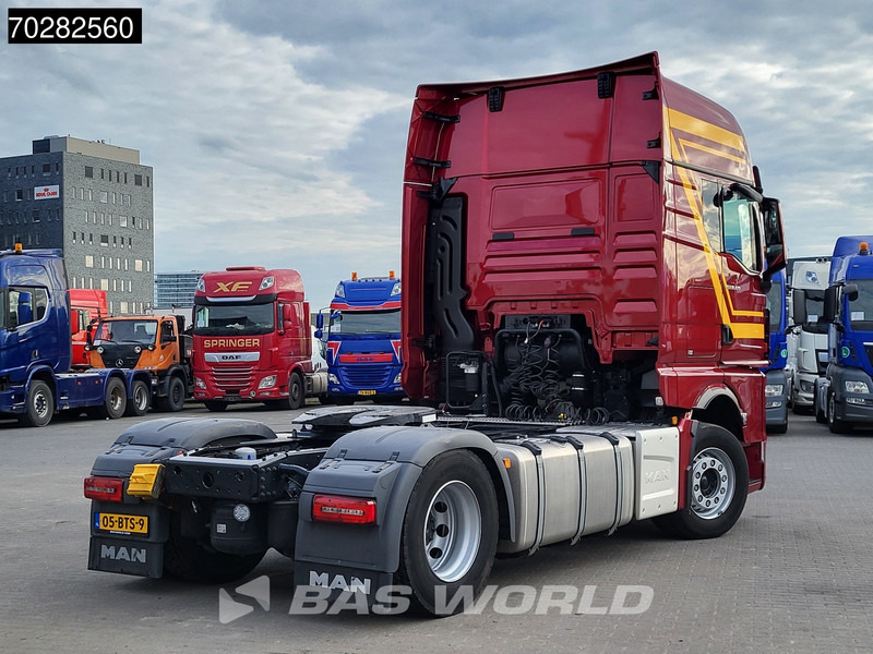 Vetopöytäauto MAN TGX 18.470 4X2 NL-Truck GX 2x Tanks LED Navi: kuva Vetopöytäauto MAN TGX 18.470 4X2 NL-Truck GX 2x Tanks LED Navi