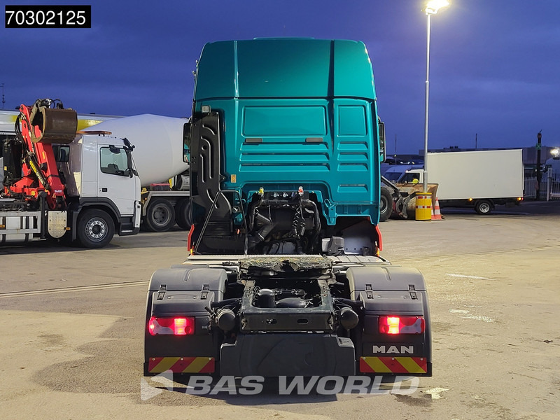 MAN TGX 18.500 6X2 XXL Mega Retarder 2xTanks Liftachse - Vetopöytäauto: kuva MAN TGX 18.500 6X2 XXL Mega Retarder 2xTanks Liftachse - Vetopöytäauto MAN TGX 18.500 6X2 XXL Mega Retarder 2xTanks Liftachse - Vetopöytäauto: kuva MAN TGX 18.500 6X2 XXL Mega Retarder 2xTanks Liftachse - Vetopöytäauto