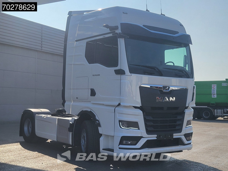 MAN TGX 18.520 4X2 Retarder 2xTanks Standklima MirrorCam ACC Navi LED Euro 6 Nieuw! - Vetopöytäauto: kuva MAN TGX 18.520 4X2 Retarder 2xTanks Standklima MirrorCam ACC Navi LED Euro 6 Nieuw! - Vetopöytäauto MAN TGX 18.520 4X2 Retarder 2xTanks Standklima MirrorCam ACC Navi LED Euro 6 Nieuw! - Vetopöytäauto: kuva MAN TGX 18.520 4X2 Retarder 2xTanks Standklima MirrorCam ACC Navi LED Euro 6 Nieuw! - Vetopöytäauto