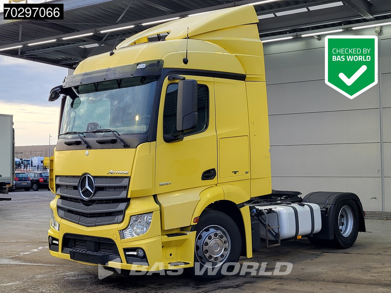 Mercedes-Benz Actros 1833 4X2 StreamSpace 80% Tyres 2xTanks Full-Air - Vetopöytäauto: kuva Mercedes-Benz Actros 1833 4X2 StreamSpace 80% Tyres 2xTanks Full-Air - Vetopöytäauto Mercedes-Benz Actros 1833 4X2 StreamSpace 80% Tyres 2xTanks Full-Air - Vetopöytäauto: kuva Mercedes-Benz Actros 1833 4X2 StreamSpace 80% Tyres 2xTanks Full-Air - Vetopöytäauto