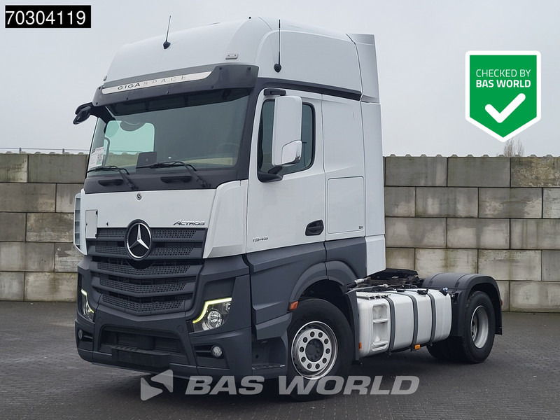 Mercedes-Benz Actros 1845 4X2 GigaSpace Hydraulik - Vetopöytäauto: kuva Mercedes-Benz Actros 1845 4X2 GigaSpace Hydraulik - Vetopöytäauto Mercedes-Benz Actros 1845 4X2 GigaSpace Hydraulik - Vetopöytäauto: kuva Mercedes-Benz Actros 1845 4X2 GigaSpace Hydraulik - Vetopöytäauto