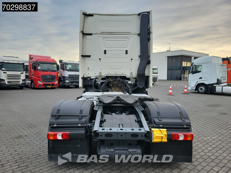 Mercedes-Benz Actros 1845 4X2 GigaSpace Retarder MirrorCam Navi Euro 6 - Vetopöytäauto: kuva Mercedes-Benz Actros 1845 4X2 GigaSpace Retarder MirrorCam Navi Euro 6 - Vetopöytäauto Mercedes-Benz Actros 1845 4X2 GigaSpace Retarder MirrorCam Navi Euro 6 - Vetopöytäauto: kuva Mercedes-Benz Actros 1845 4X2 GigaSpace Retarder MirrorCam Navi Euro 6 - Vetopöytäauto