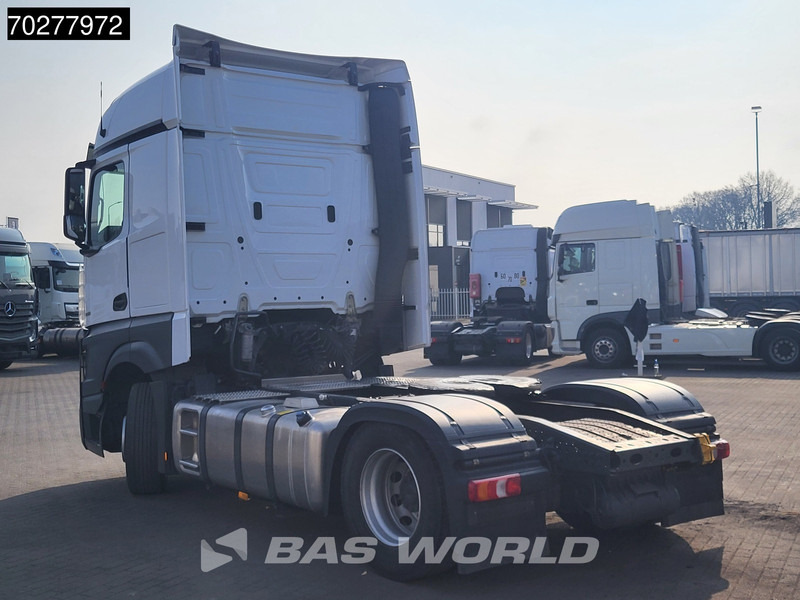 Mercedes-Benz Actros 1851 Actros 4X2 BigSpace 2x Tanks - Vetopöytäauto: kuva Mercedes-Benz Actros 1851 Actros 4X2 BigSpace 2x Tanks - Vetopöytäauto Mercedes-Benz Actros 1851 Actros 4X2 BigSpace 2x Tanks - Vetopöytäauto: kuva Mercedes-Benz Actros 1851 Actros 4X2 BigSpace 2x Tanks - Vetopöytäauto