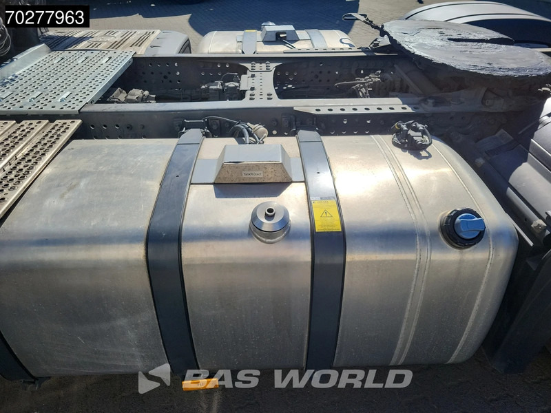Mercedes-Benz Actros 1851 Actros 4X2 BigSpace 2x Tanks - Vetopöytäauto: kuva Mercedes-Benz Actros 1851 Actros 4X2 BigSpace 2x Tanks - Vetopöytäauto Mercedes-Benz Actros 1851 Actros 4X2 BigSpace 2x Tanks - Vetopöytäauto: kuva Mercedes-Benz Actros 1851 Actros 4X2 BigSpace 2x Tanks - Vetopöytäauto
