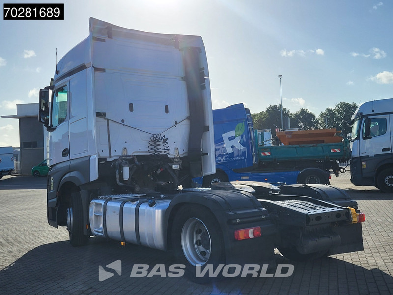 Mercedes-Benz Actros 1851 Actros 4X2 BigSpace 2x Tanks - Vetopöytäauto: kuva Mercedes-Benz Actros 1851 Actros 4X2 BigSpace 2x Tanks - Vetopöytäauto Mercedes-Benz Actros 1851 Actros 4X2 BigSpace 2x Tanks - Vetopöytäauto: kuva Mercedes-Benz Actros 1851 Actros 4X2 BigSpace 2x Tanks - Vetopöytäauto