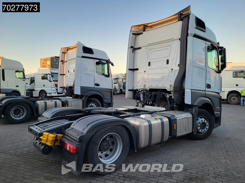 Mercedes-Benz Actros 1851 Actros 4X2 BigSpace 2x Tanks - Vetopöytäauto: kuva Mercedes-Benz Actros 1851 Actros 4X2 BigSpace 2x Tanks - Vetopöytäauto Mercedes-Benz Actros 1851 Actros 4X2 BigSpace 2x Tanks - Vetopöytäauto: kuva Mercedes-Benz Actros 1851 Actros 4X2 BigSpace 2x Tanks - Vetopöytäauto