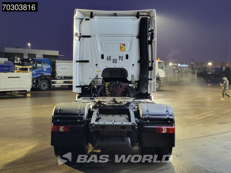 Mercedes-Benz Actros 1851 Actros 4X2 StreamSpace Hydraulik - Vetopöytäauto: kuva Mercedes-Benz Actros 1851 Actros 4X2 StreamSpace Hydraulik - Vetopöytäauto Mercedes-Benz Actros 1851 Actros 4X2 StreamSpace Hydraulik - Vetopöytäauto: kuva Mercedes-Benz Actros 1851 Actros 4X2 StreamSpace Hydraulik - Vetopöytäauto
