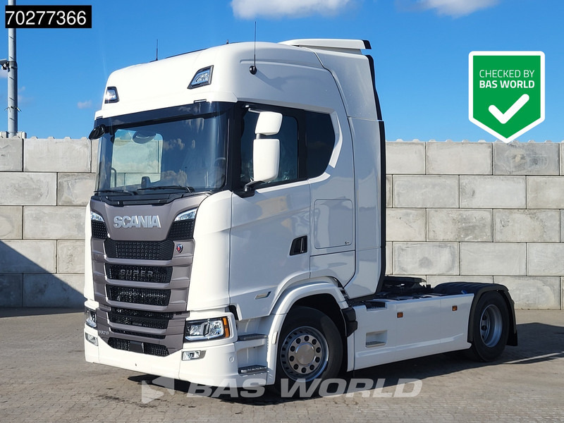 Scania S560 4X2 NEW! Retarder Full-Air 2xTanks Leder Standklima Navi ACC LED - Vetopöytäauto: kuva Scania S560 4X2 NEW! Retarder Full-Air 2xTanks Leder Standklima Navi ACC LED - Vetopöytäauto Scania S560 4X2 NEW! Retarder Full-Air 2xTanks Leder Standklima Navi ACC LED - Vetopöytäauto: kuva Scania S560 4X2 NEW! Retarder Full-Air 2xTanks Leder Standklima Navi ACC LED - Vetopöytäauto