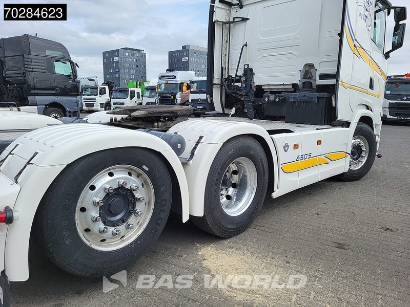 Vetopöytäauto Scania S650 S 6X2 Retarder Liftachse Full-Air Leather Alcoa's: kuva Vetopöytäauto Scania S650 S 6X2 Retarder Liftachse Full-Air Leather Alcoa's
