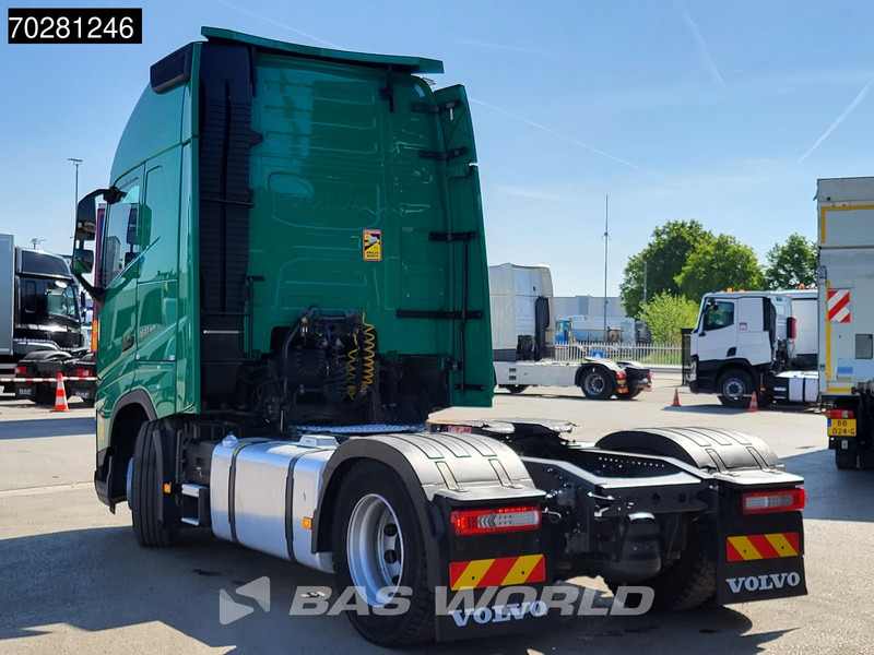 Volvo FH 460 4X2 - Vetopöytäauto: kuva Volvo FH 460 4X2 - Vetopöytäauto Volvo FH 460 4X2 - Vetopöytäauto: kuva Volvo FH 460 4X2 - Vetopöytäauto