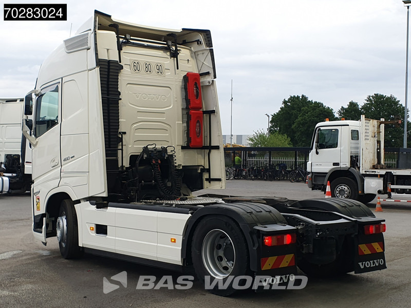 Volvo FH 460 4X2 VEB+ I-ParkCool 2x Tanks LED Navi - Vetopöytäauto: kuva Volvo FH 460 4X2 VEB+ I-ParkCool 2x Tanks LED Navi - Vetopöytäauto Volvo FH 460 4X2 VEB+ I-ParkCool 2x Tanks LED Navi - Vetopöytäauto: kuva Volvo FH 460 4X2 VEB+ I-ParkCool 2x Tanks LED Navi - Vetopöytäauto