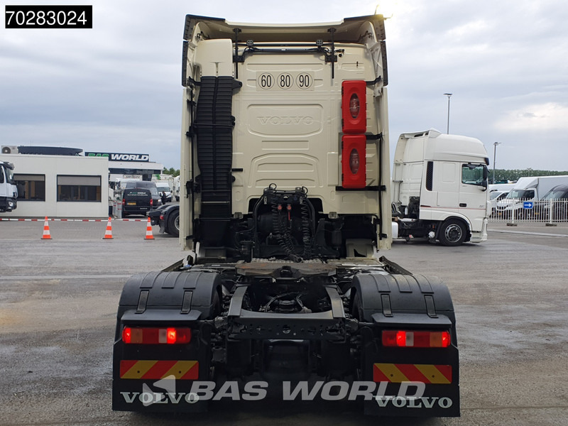 Volvo FH 460 4X2 VEB+ I-ParkCool 2x Tanks LED Navi - Vetopöytäauto: kuva Volvo FH 460 4X2 VEB+ I-ParkCool 2x Tanks LED Navi - Vetopöytäauto Volvo FH 460 4X2 VEB+ I-ParkCool 2x Tanks LED Navi - Vetopöytäauto: kuva Volvo FH 460 4X2 VEB+ I-ParkCool 2x Tanks LED Navi - Vetopöytäauto