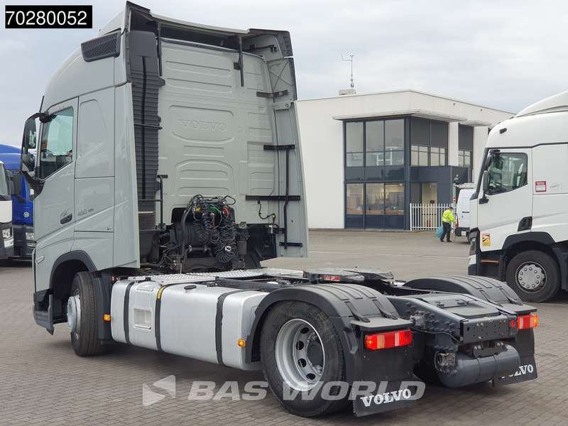Volvo FH 460 FH 4X2 VEB+ 2x Tanks ACC LED - Vetopöytäauto: kuva Volvo FH 460 FH 4X2 VEB+ 2x Tanks ACC LED - Vetopöytäauto Volvo FH 460 FH 4X2 VEB+ 2x Tanks ACC LED - Vetopöytäauto: kuva Volvo FH 460 FH 4X2 VEB+ 2x Tanks ACC LED - Vetopöytäauto