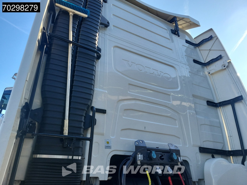 Volvo FH 540 4X2 XL Retarder 2xTanks Xenon Euro 6 - Vetopöytäauto: kuva Volvo FH 540 4X2 XL Retarder 2xTanks Xenon Euro 6 - Vetopöytäauto Volvo FH 540 4X2 XL Retarder 2xTanks Xenon Euro 6 - Vetopöytäauto: kuva Volvo FH 540 4X2 XL Retarder 2xTanks Xenon Euro 6 - Vetopöytäauto