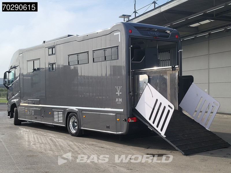 Volvo FH 420 FH 4X2 NL-Truck STX Horse truck + Living 4 Horses Navi ACC Euro 6 - Hevosauto: kuva Volvo FH 420 FH 4X2 NL-Truck STX Horse truck + Living 4 Horses Navi ACC Euro 6 - Hevosauto Volvo FH 420 FH 4X2 NL-Truck STX Horse truck + Living 4 Horses Navi ACC Euro 6 - Hevosauto: kuva Volvo FH 420 FH 4X2 NL-Truck STX Horse truck + Living 4 Horses Navi ACC Euro 6 - Hevosauto