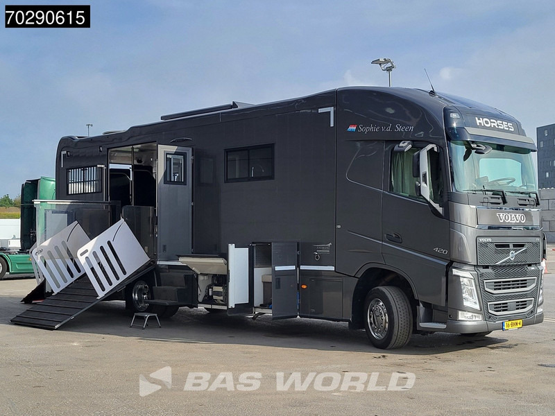 Volvo FH 420 FH 4X2 NL-Truck STX Horse truck + Living 4 Horses Navi ACC Euro 6 - Hevosauto: kuva Volvo FH 420 FH 4X2 NL-Truck STX Horse truck + Living 4 Horses Navi ACC Euro 6 - Hevosauto Volvo FH 420 FH 4X2 NL-Truck STX Horse truck + Living 4 Horses Navi ACC Euro 6 - Hevosauto: kuva Volvo FH 420 FH 4X2 NL-Truck STX Horse truck + Living 4 Horses Navi ACC Euro 6 - Hevosauto