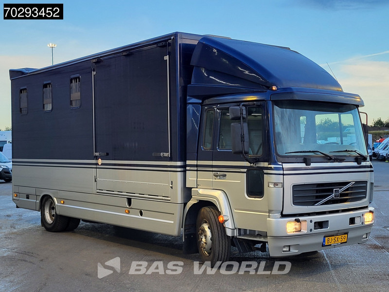 Volvo FL6 180 FL 4X2 NL-Horsetruck 4 Horses Pferdentransport Manual Euro 2 - Eläinten kuljetus kuorma-auto: kuva Volvo FL6 180 FL 4X2 NL-Horsetruck 4 Horses Pferdentransport Manual Euro 2 - Eläinten kuljetus kuorma-auto Volvo FL6 180 FL 4X2 NL-Horsetruck 4 Horses Pferdentransport Manual Euro 2 - Eläinten kuljetus kuorma-auto: kuva Volvo FL6 180 FL 4X2 NL-Horsetruck 4 Horses Pferdentransport Manual Euro 2 - Eläinten kuljetus kuorma-auto