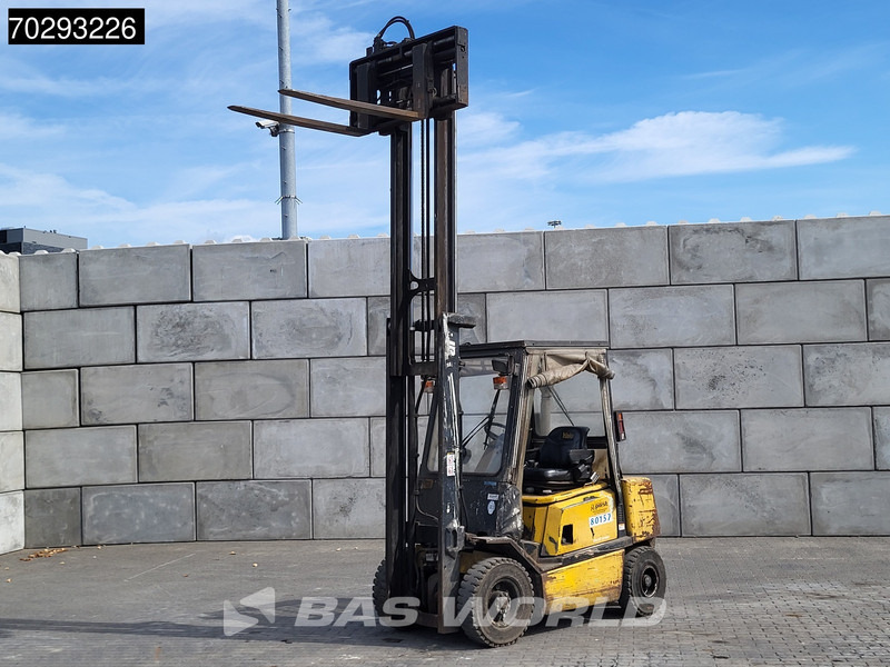 Yale GDP25 PF - Dieseltrukki: kuva Yale GDP25 PF - Dieseltrukki Yale GDP25 PF - Dieseltrukki: kuva Yale GDP25 PF - Dieseltrukki