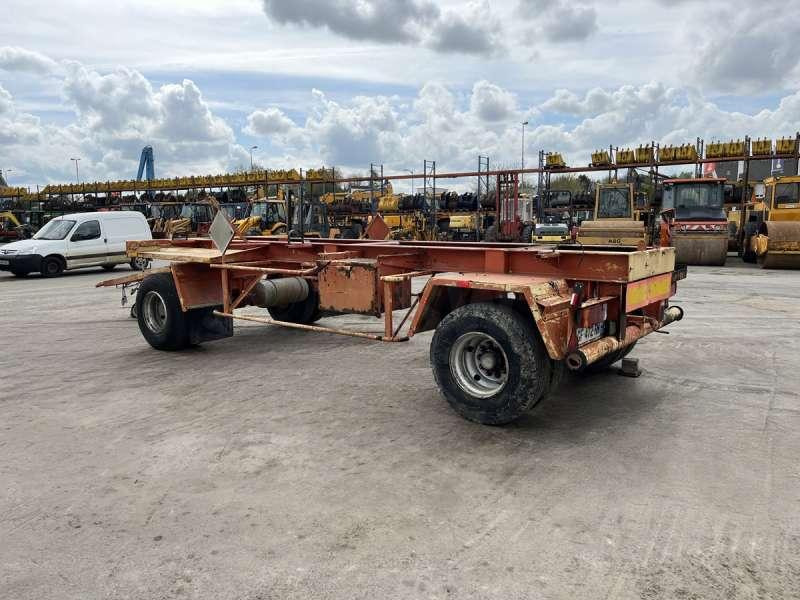 ADOC 2 ESSIEUX - Peräkärry: kuva ADOC 2 ESSIEUX - Peräkärry ADOC 2 ESSIEUX - Peräkärry: kuva ADOC 2 ESSIEUX - Peräkärry