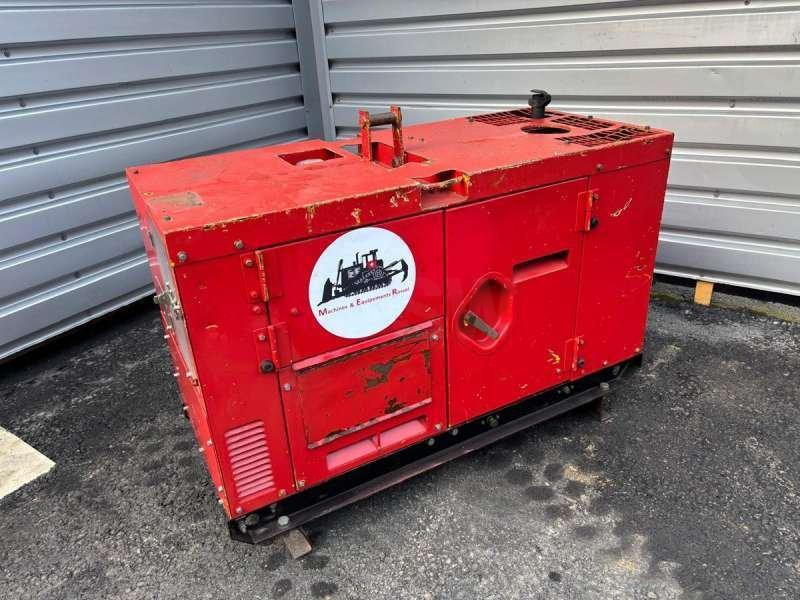 Atlas QAS15KD - Sähkögeneraattori: kuva Atlas QAS15KD - Sähkögeneraattori Atlas QAS15KD - Sähkögeneraattori: kuva Atlas QAS15KD - Sähkögeneraattori