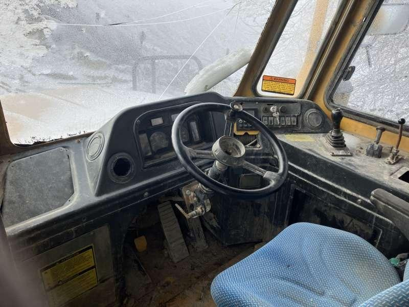 Bell B30C 6X6 - Nivelkippiauto: kuva Bell B30C 6X6 - Nivelkippiauto Bell B30C 6X6 - Nivelkippiauto: kuva Bell B30C 6X6 - Nivelkippiauto