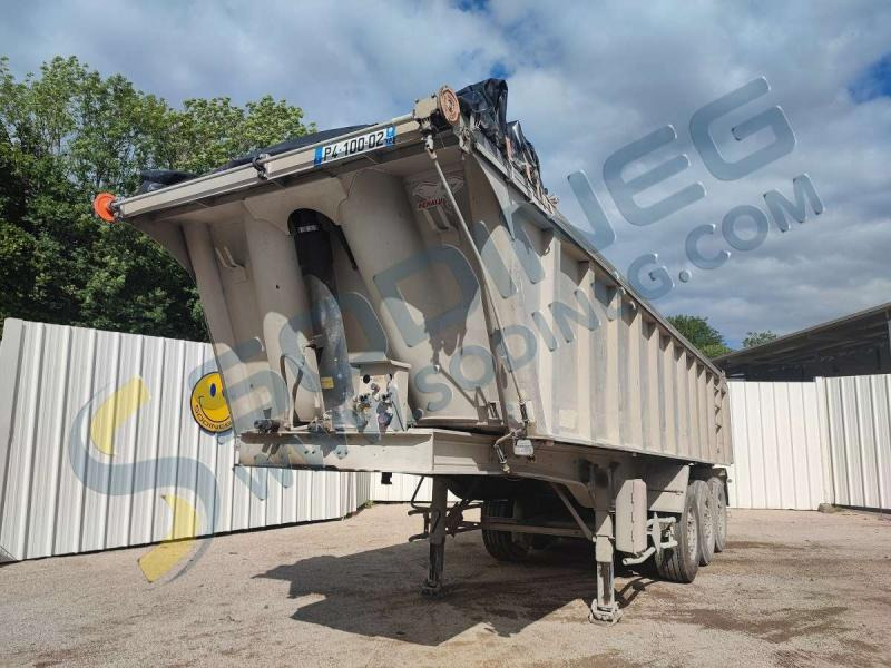 Benalu 3 ESSIEUX - Kippiauto puoliperävaunu: kuva Benalu 3 ESSIEUX - Kippiauto puoliperävaunu Benalu 3 ESSIEUX - Kippiauto puoliperävaunu: kuva Benalu 3 ESSIEUX - Kippiauto puoliperävaunu