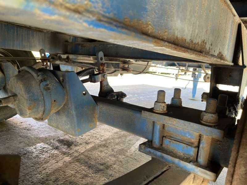 Leasing CASTERA 2 ESSIEUX CASTERA 2 ESSIEUX: kuva Leasing CASTERA 2 ESSIEUX CASTERA 2 ESSIEUX