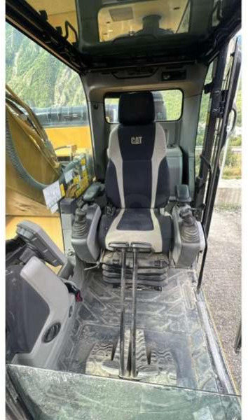 Telakaivukone Caterpillar 330F LN: kuva Telakaivukone Caterpillar 330F LN