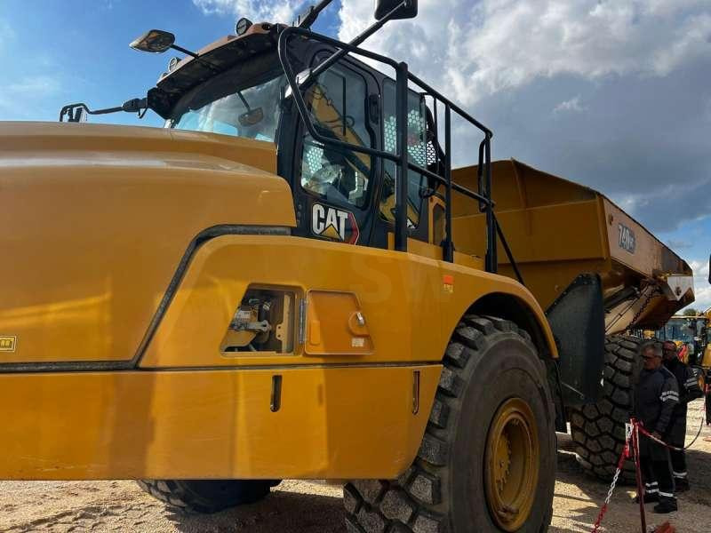 Caterpillar 740GC - Nivelkippiauto: kuva Caterpillar 740GC - Nivelkippiauto Caterpillar 740GC - Nivelkippiauto: kuva Caterpillar 740GC - Nivelkippiauto