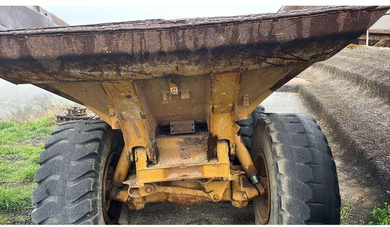 Caterpillar D250B - Dumpperi: kuva Caterpillar D250B - Dumpperi Caterpillar D250B - Dumpperi: kuva Caterpillar D250B - Dumpperi