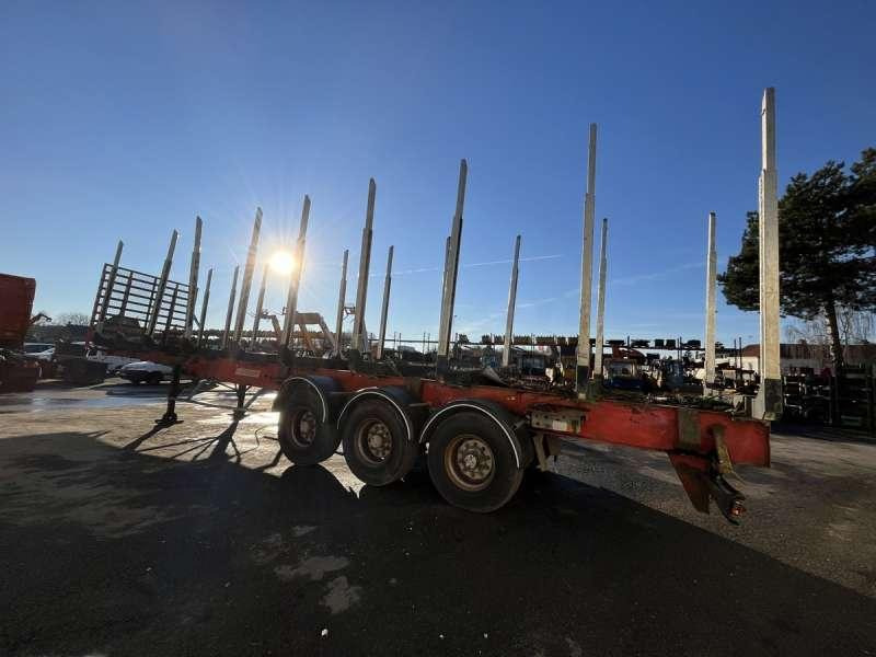 Fruehauf GRUMIERE 3 ESSIEUX - Puu puoliperävaunu: kuva Fruehauf GRUMIERE 3 ESSIEUX - Puu puoliperävaunu Fruehauf GRUMIERE 3 ESSIEUX - Puu puoliperävaunu: kuva Fruehauf GRUMIERE 3 ESSIEUX - Puu puoliperävaunu