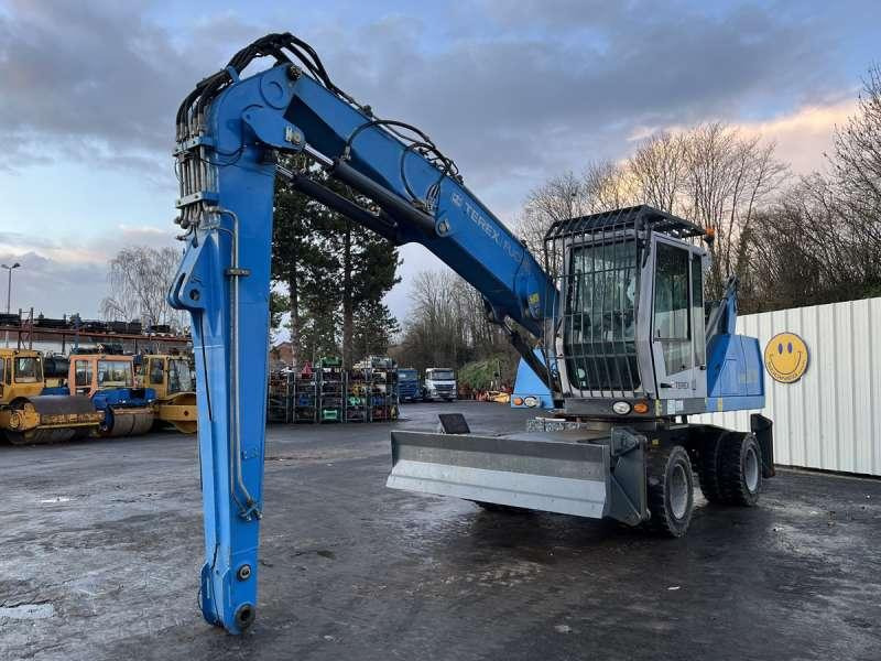 Fuchs MHL320 - Materiaalinkäsittelykone: kuva Fuchs MHL320 - Materiaalinkäsittelykone Fuchs MHL320 - Materiaalinkäsittelykone: kuva Fuchs MHL320 - Materiaalinkäsittelykone