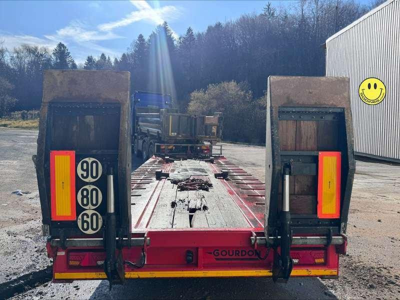 GOURDON 3 ESSIEUX - Peräkärry: kuva GOURDON 3 ESSIEUX - Peräkärry GOURDON 3 ESSIEUX - Peräkärry: kuva GOURDON 3 ESSIEUX - Peräkärry