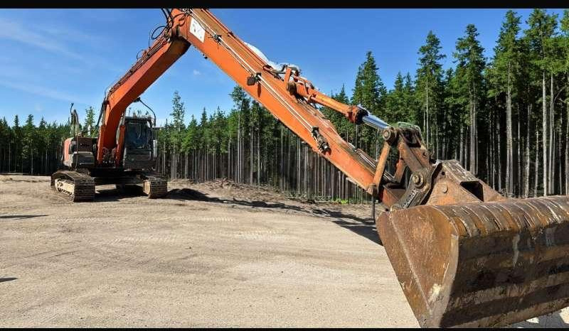 Hitachi ZX210LC-3 - Materiaalinkäsittelykone: kuva Hitachi ZX210LC-3 - Materiaalinkäsittelykone Hitachi ZX210LC-3 - Materiaalinkäsittelykone: kuva Hitachi ZX210LC-3 - Materiaalinkäsittelykone