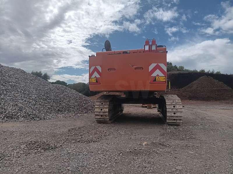 Hitachi ZX690LCR-7 - Telakaivukone: kuva Hitachi ZX690LCR-7 - Telakaivukone Hitachi ZX690LCR-7 - Telakaivukone: kuva Hitachi ZX690LCR-7 - Telakaivukone