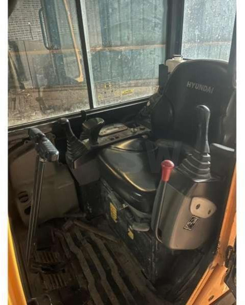 Hyundai ROBEX 18-9 - Minikuormaaja: kuva Hyundai ROBEX 18-9 - Minikuormaaja Hyundai ROBEX 18-9 - Minikuormaaja: kuva Hyundai ROBEX 18-9 - Minikuormaaja