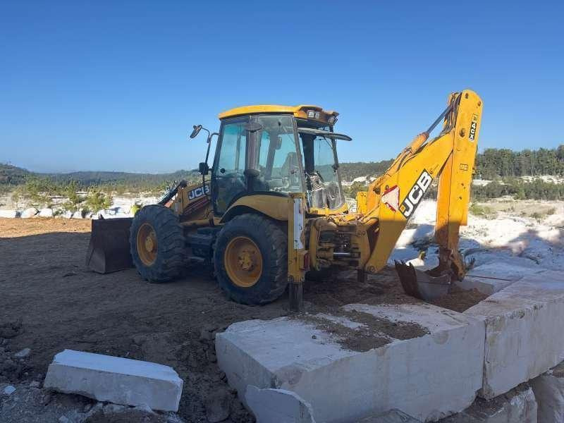Jcb 4CX - Kaivuri-trukki: kuva Jcb 4CX - Kaivuri-trukki Jcb 4CX - Kaivuri-trukki: kuva Jcb 4CX - Kaivuri-trukki