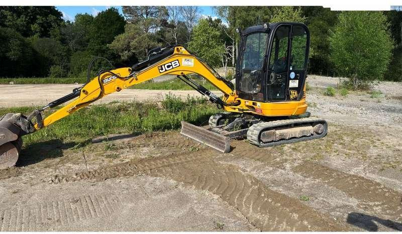 Jcb 8035ZTS - Minikuormaaja: kuva Jcb 8035ZTS - Minikuormaaja Jcb 8035ZTS - Minikuormaaja: kuva Jcb 8035ZTS - Minikuormaaja