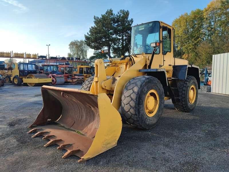 Komatsu WA270-3 - Pyöräkuormaaja: kuva Komatsu WA270-3 - Pyöräkuormaaja Komatsu WA270-3 - Pyöräkuormaaja: kuva Komatsu WA270-3 - Pyöräkuormaaja