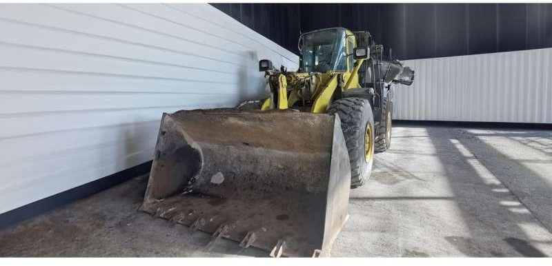 Komatsu WA470-3 - Pyöräkuormaaja: kuva Komatsu WA470-3 - Pyöräkuormaaja Komatsu WA470-3 - Pyöräkuormaaja: kuva Komatsu WA470-3 - Pyöräkuormaaja