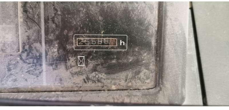 Komatsu WA470-3 - Pyöräkuormaaja: kuva Komatsu WA470-3 - Pyöräkuormaaja Komatsu WA470-3 - Pyöräkuormaaja: kuva Komatsu WA470-3 - Pyöräkuormaaja