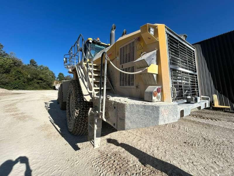 Komatsu WA600-8E0 - Pyöräkuormaaja: kuva Komatsu WA600-8E0 - Pyöräkuormaaja Komatsu WA600-8E0 - Pyöräkuormaaja: kuva Komatsu WA600-8E0 - Pyöräkuormaaja